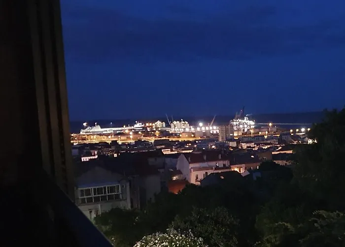 Le Revest Terrasse Vue Mer Centre Climatisation Parking
